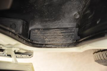  M2 1.6L 122  3.3Ű΢(BJ1032V5PV5-11)ͼƬ