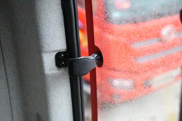 �ൺ��� JK6�п� 270���� 4X2 9.7����������ʽ�ػ���(����)(CA5180XYKP28K8L8E6A90)ͼƬ