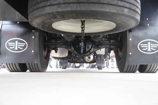 9.7米解放JK6翼展车 城际配送利器