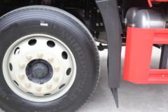 青岛解放 JK6中卡 270马力 4X2 9.7米翼开启厢式载货车(国六)(CA5180XYKP28K8L8E6A90)