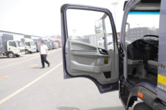 中国重汽HOWO 统帅 160马力 4.15米单排仓栅式轻卡(国六)(ZZ5047CCYG3214F144)