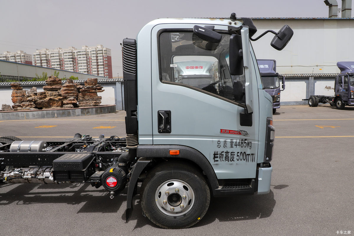 йHOWO ͳ˧ 160 4.15׵Ῠ()(ZZ1047C3215F145)                                                