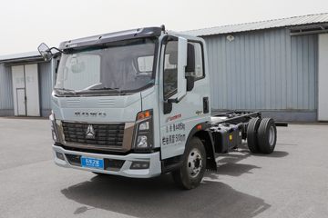 中国重汽HOWO 统帅 170马力 4.15米单排栏板轻卡(ZZ1047F3315F145)