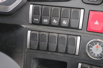 �й�����HOWO ͳ˧ 160���� 4.15�׵��������Ῠ(����)(ZZ1047C3215F145)ͼƬ