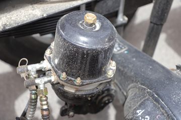 �й�����HOWO ͳ˧ 160���� 4.15�׵��������Ῠ(����)(ZZ1047C3215F145)ͼƬ