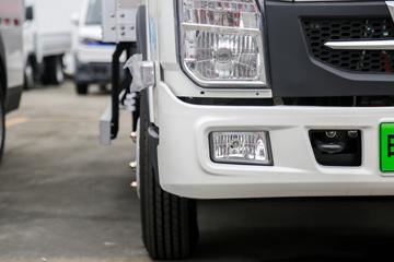 Զ�� E200 2021�� ��׼��4.5T 4.14�׵��Ŵ��綯��ʽ�Ῠ106.95kWhͼƬ