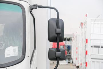 Զ�� E200 2021�� ��׼��4.5T 4.14�׵��Ŵ��綯��ʽ�Ῠ106.95kWhͼƬ