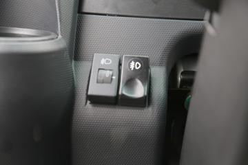 Զ�� E200 2021�� ��׼��4.5T 4.14�׵��Ŵ��綯��ʽ�Ῠ106.95kWhͼƬ