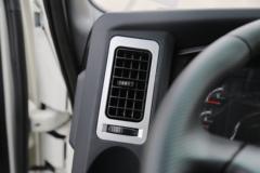远程 E200 2021款 标准版4.5T 4.14米单排纯电动厢式轻卡106.95kWh