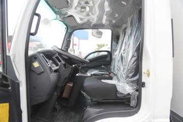 Զ�� E200 2021�� ��׼��4.5T 4.14�׵��Ŵ��綯��ʽ�Ῠ106.95kWhͼƬ