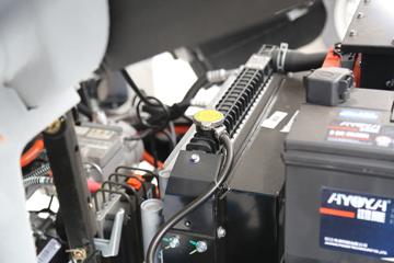 Զ�� E200 2021�� ��׼��4.5T 4.14�׵��Ŵ��綯��ʽ�Ῠ106.95kWhͼƬ