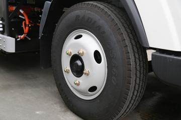 Զ�� E200 2021�� ��׼��4.5T 4.14�׵��Ŵ��綯��ʽ�Ῠ106.95kWhͼƬ