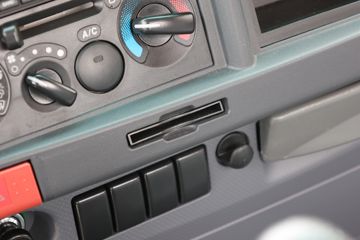  ʮ700P 189 4X2 6.008׵ػ(QL1110ANMA)ͼƬ