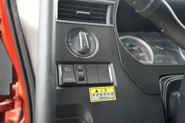 �ൺ��� JK6�п� 220���� 4X2 6.8�ײ�դʽ�ػ���(����)(CA5180CCYP28K2L2E6A80)ͼƬ