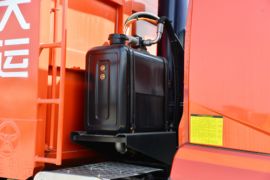 大运F7&nbsp;自卸车底盘                                                图片