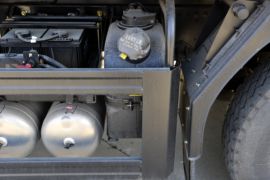 大运F7&nbsp;自卸车底盘                                                图片