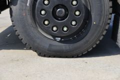 大运 F7重卡 标载型 270马力 8X2 6.8米自卸车(国六)(DYQ3313D6EB)