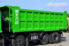 大运 F7重卡 标载型 270马力 8X2 6.8米自卸车(国六)(DYQ3313D6EB)