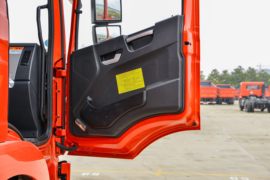 风驰&nbsp;自卸车驾驶室                                               图片