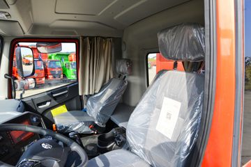 ���� ��� 330���� 8X4 6.5����ж��(�ж�)(DYQ3310D6FM)ͼƬ