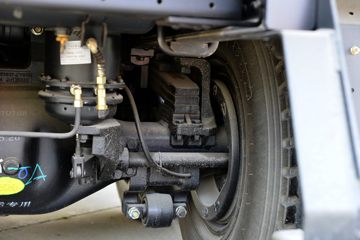 ���� ��� 330���� 8X4 6.5����ж��(�ж�)(DYQ3310D6FM)ͼƬ