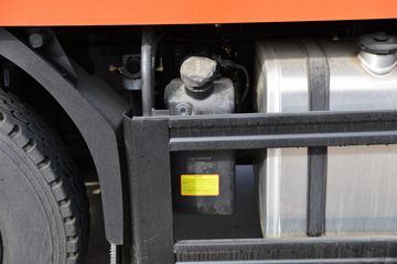 ���� ��� 330���� 8X4 6.5����ж��(�ж�)(DYQ3310D6FM)ͼƬ