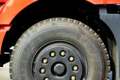 大运 风驰 270马力 6X4 5.8米自卸车(中顶)(DYQ3250D6DC)