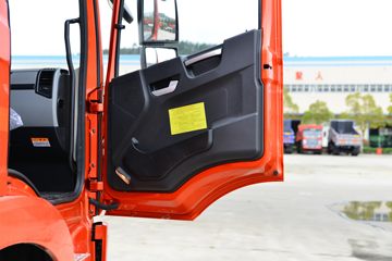 ���� ��� 245���� 4X2 6.5����ж��(�ж�)(DYQ3180D6AB)ͼƬ