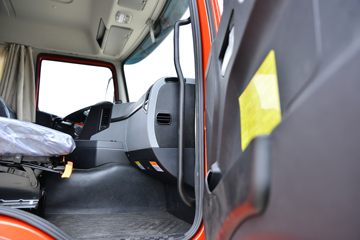 ���� ��� 245���� 4X2 6.5����ж��(�ж�)(DYQ3180D6AB)ͼƬ