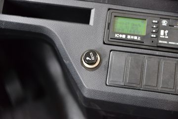 ���� ��� 245���� 4X2 6.5����ж��(�ж�)(DYQ3180D6AB)ͼƬ