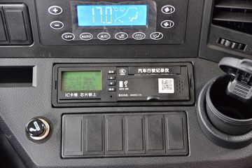 ���� ��� 245���� 4X2 6.5����ж��(�ж�)(DYQ3180D6AB)ͼƬ