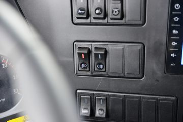 ���� ��� 245���� 4X2 6.5����ж��(�ж�)(DYQ3180D6AB)ͼƬ