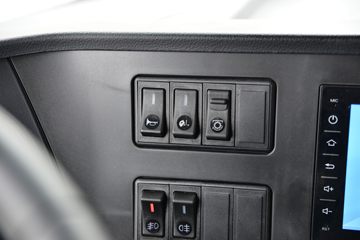 ���� ��� 245���� 4X2 6.5����ж��(�ж�)(DYQ3180D6AB)ͼƬ