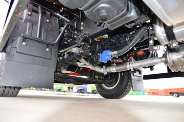 ���� ��� 245���� 4X2 6.5����ж��(�ж�)(DYQ3180D6AB)ͼƬ