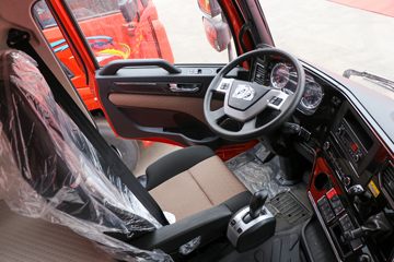 �ൺ��� JH5�ؿ� 480���� 6X4 AMT�Զ���ǣ����(CA4251P2K15T1E6A80)ͼƬ