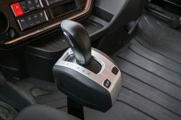 �ൺ��� JH5�ؿ� 480���� 6X4 AMT�Զ���ǣ����(CA4251P2K15T1E6A80)ͼƬ