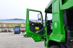 大运 F7重卡 330马力 8X4 6.2米自卸车(国六)
