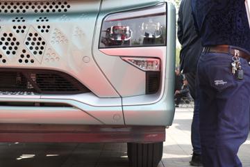 �������� ����H5V 460���� 6X4 AMT�Զ���ǣ����(����)ͼƬ