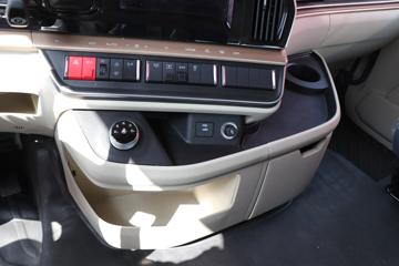 �������� ����H5V 460���� 6X4 AMT�Զ���ǣ����(����)ͼƬ