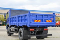 大运 致胜 重载型 245马力 4X4 4.6米自卸车(国六)(DYQ2183D6BB)
