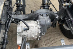 东风柳汽 乘龙L2 4.5T 4.165米单排纯电动仓栅式轻卡(气刹)(LZ5040CCYL2AZBEV121)89.12kWh