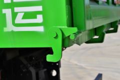 大运 F7重卡 复合型 350马力 8X4 6.8米自卸车(国六)(法士特12档)(DYQ3310D6FC)