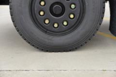 大运 G6 复合型 240马力 6X2 4.5米自卸车(速比5.833)(提升桥)