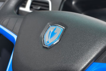 ������Դ �º���EV ������ 2.7T 3.05�׵��Ŵ��綯����΢��(JKC1032D0L0BEV)42.3kWhͼƬ