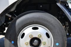 江铃 凯运＋中体 146马力 4.2米单排仓栅式轻卡(国六)(气刹)(JX5044CCYTGB26)