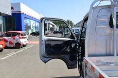 五菱 龙卡 基本型 2.0L 136马力 汽油 3.8米单排栏板微卡(国六)(LZW1031GHU)