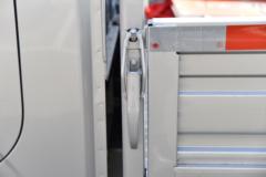 五菱 龙卡 基本型 2.0L 136马力 汽油 3.8米单排栏板微卡(国六)(LZW1031GHU)