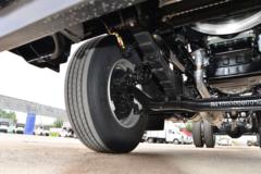 福田 奥铃大黄蜂PLUS 220马力 6.8米排半仓栅式载货车(国六)(BJ5188CCYKPFK-AD1)