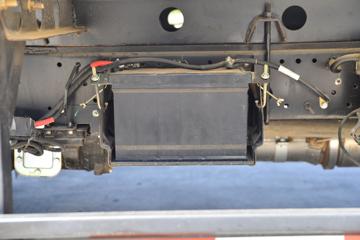 江西五十铃 翼放EC7 116马力 4X2 4.1米冷藏车(拓路星牌)(TLV5043XLC-D1)图片