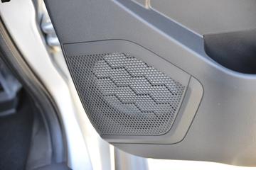 ������ʮ�� ���� 2.5T���� 143���� �ֶ����� ����˫��Ƥ��ͼƬ